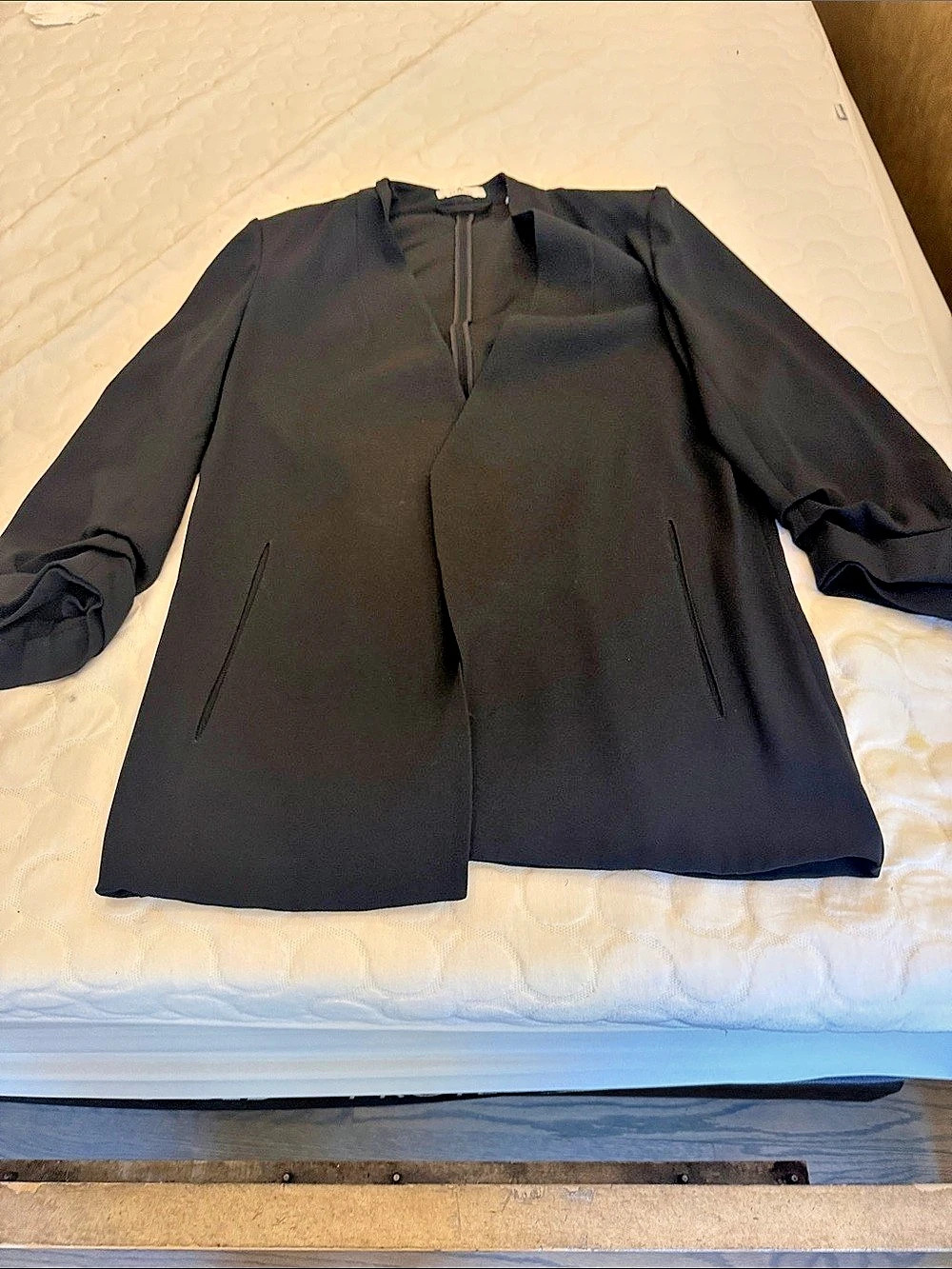Aritzia Black Long Sleeve Blazer Like New